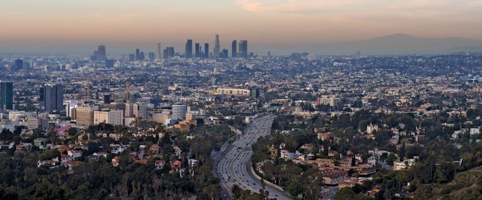 Is los angeles a city or country?